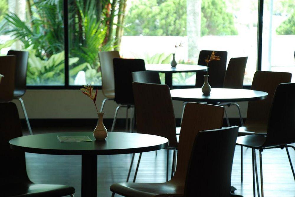 Likas Square Apartment Hotel Kota Kinabalu Esterno foto