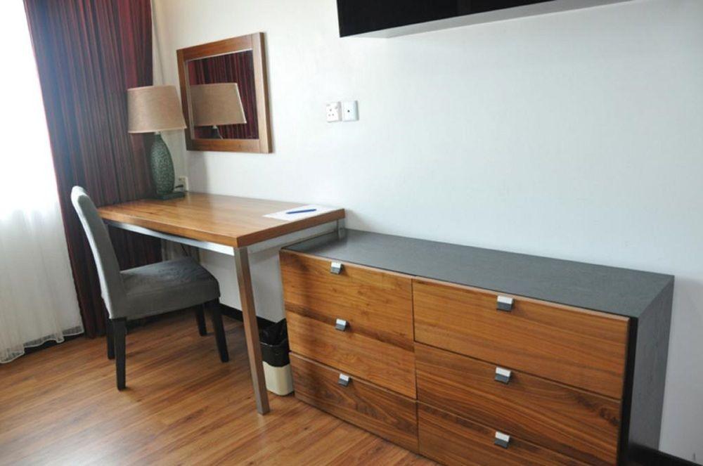 Likas Square Apartment Hotel Kota Kinabalu Esterno foto