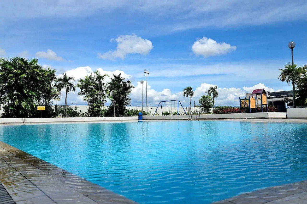 Likas Square Apartment Hotel Kota Kinabalu Esterno foto