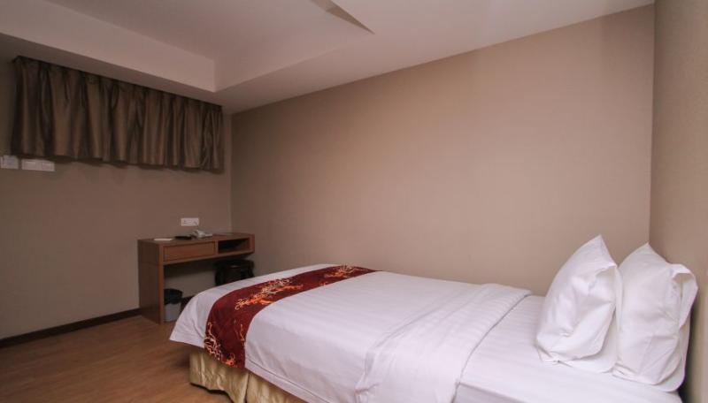 Likas Square Apartment Hotel Kota Kinabalu Esterno foto